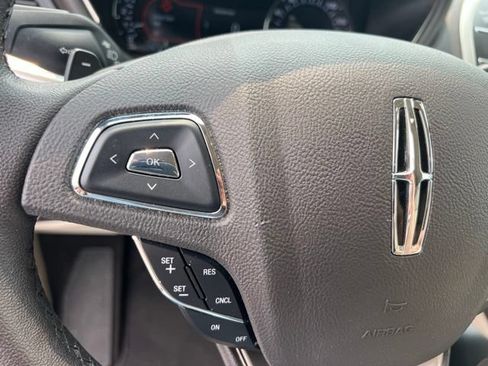 Used 2019 Lincoln MKC Premiere AWD/4WD image 27