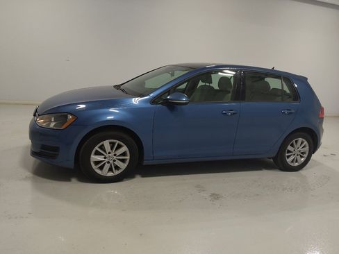 Used 2015 Volkswagen Golf S FWD image 2