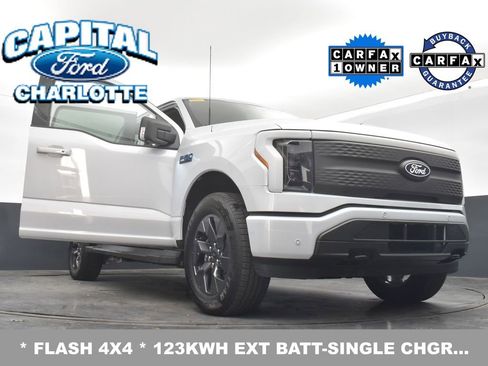 Used 2025 Ford F150 Lightning Flash image 38