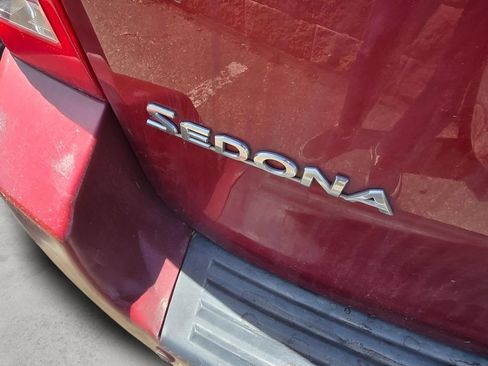 Used 2012 Kia Sedona LX w/ PWR Pkg FWD image 18