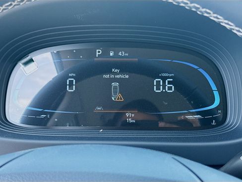 New 2026 Hyundai Venue SEL FWD image 9