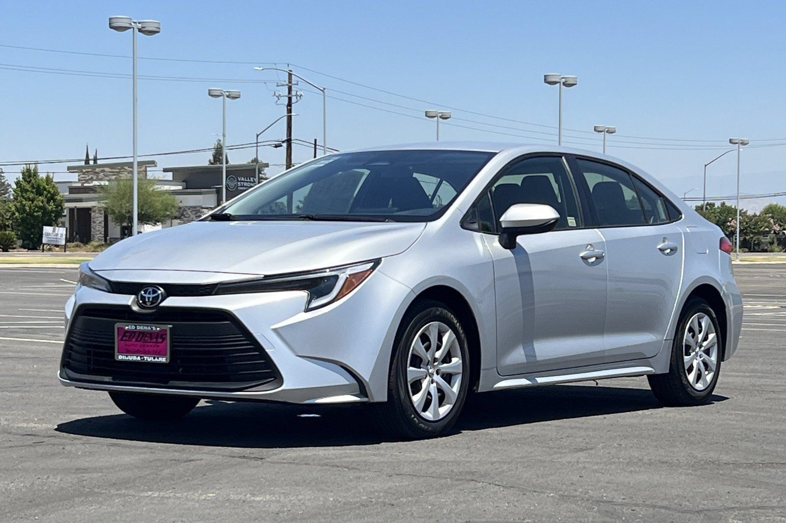 Used 2026 Toyota Corolla LE FWD image 9