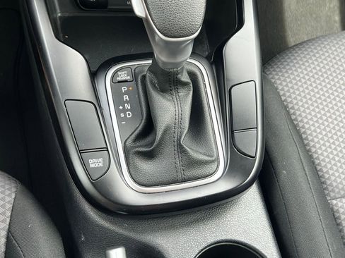 Used 2024 Kia Soul LX w/ Option Group 015 FWD image 33