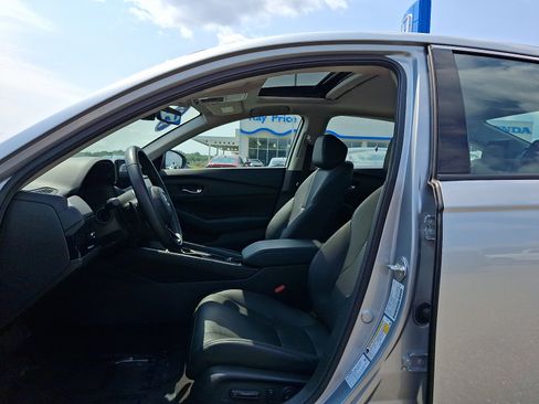 Certified 2025 Honda Accord EX-L image 14