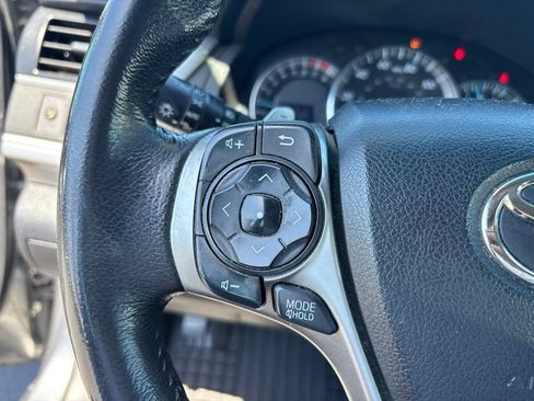 Used 2012 Toyota Camry SE FWD image 18