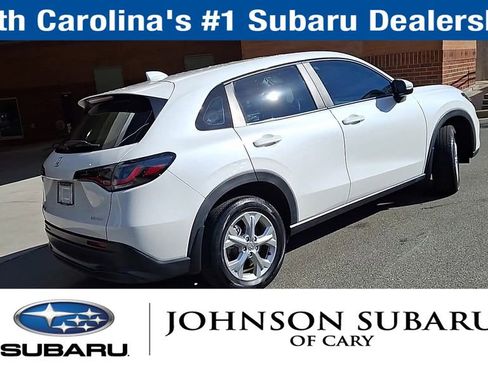 Used 2023 Honda HR-V LX image 9