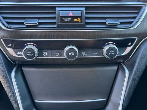Used 2021 Honda Accord EX image 25