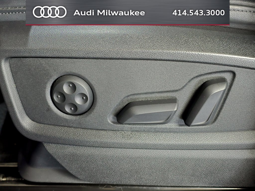 Used 2023 Audi Q5 2.0T Premium Plus w/ Premium Plus Package AWD/4WD image 18