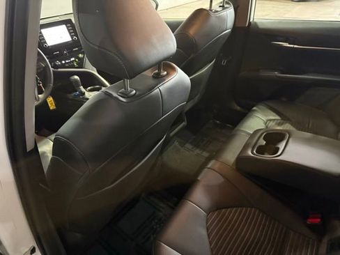 Used 2023 Toyota Camry SE image 32