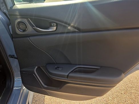 Used 2021 Honda Civic Sport image 21
