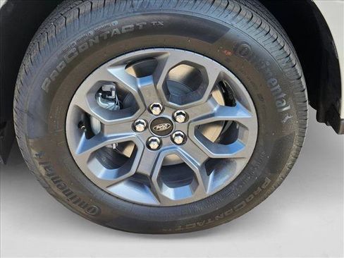 New 2025 Ford Maverick XLT image 10