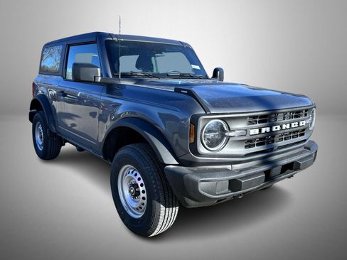 New 2025 Ford Bronco 2-Door image 3