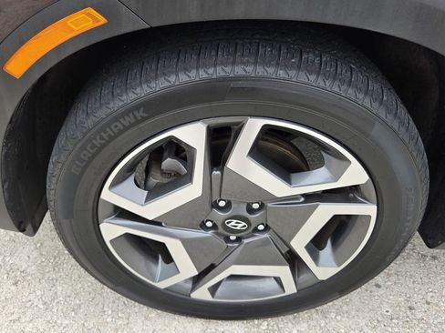 Used 2024 Hyundai Palisade Limited AWD/4WD image 3