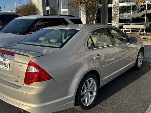 Used 2010 Ford Fusion SEL FWD image 4