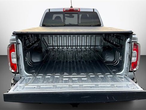 Used 2016 GMC Canyon SLE w/ All Terrain Package image 27