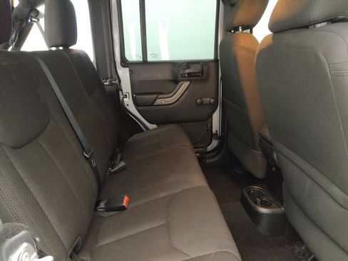 Used 2016 Jeep Wrangler Unlimited Sport AWD/4WD image 19