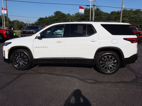 Used 2022 Chevrolet Traverse RS AWD/4WD image 34