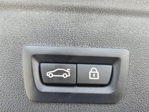 Used 2023 BMW X6 M50i w/ Executive Package image 16