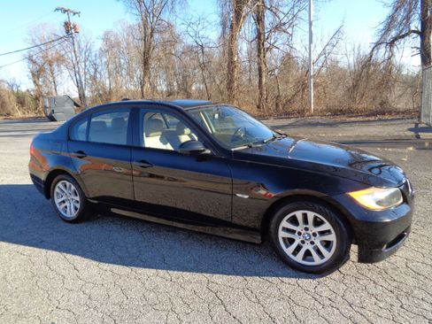 Used 2007 BMW 328xi Sedan image 4