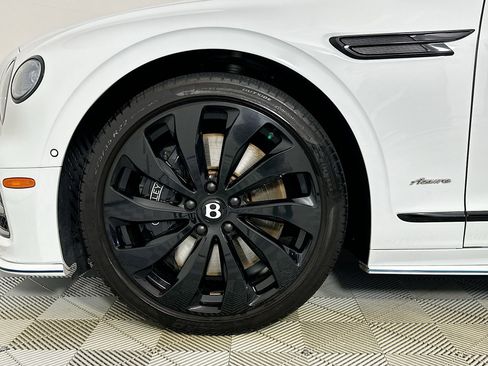 Used 2023 Bentley Flying Spur V8 AWD/4WD image 6