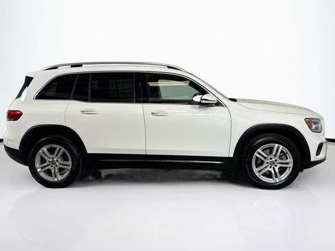 Certified 2022 Mercedes-Benz GLB 250 4MATIC image 4