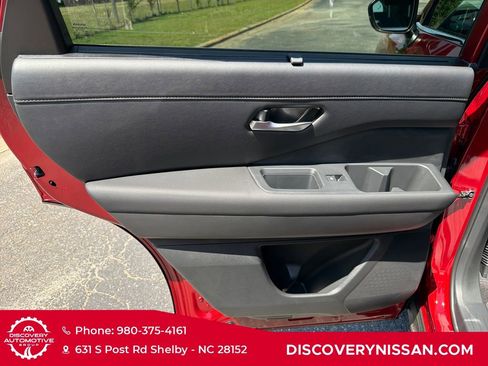 New 2026 Nissan Pathfinder SL w/ SL Premium Package (P04) AWD/4WD image 28