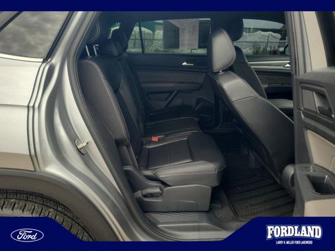 Used 2021 Volkswagen Atlas Cross Sport SE AWD/4WD image 18