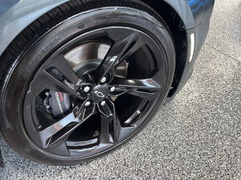 Used 2022 Chevrolet Camaro LT w/ Technology Package image 26