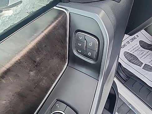 Used 2021 Ford F150 Lariat w/ Equipment Group 502A High image 18