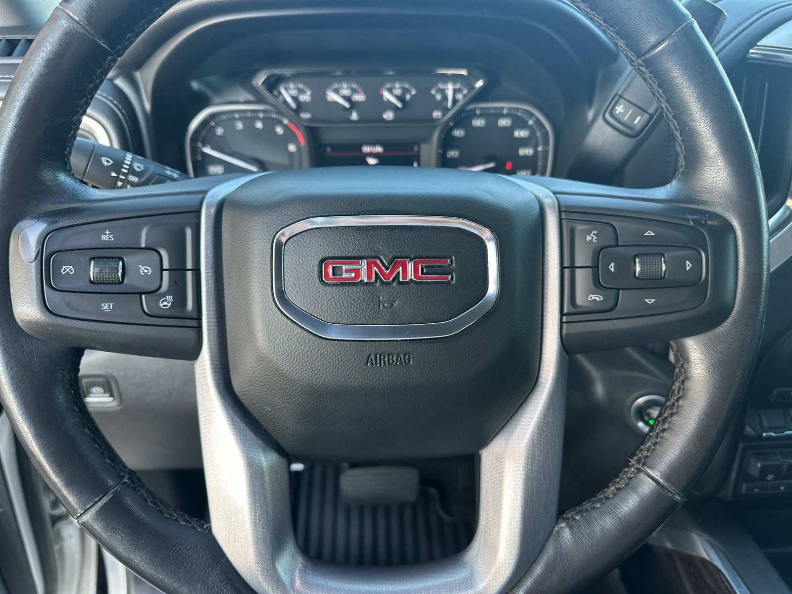 Used 2021 GMC Sierra 1500 Elevation w/ Preferred Package AWD/4WD image 18