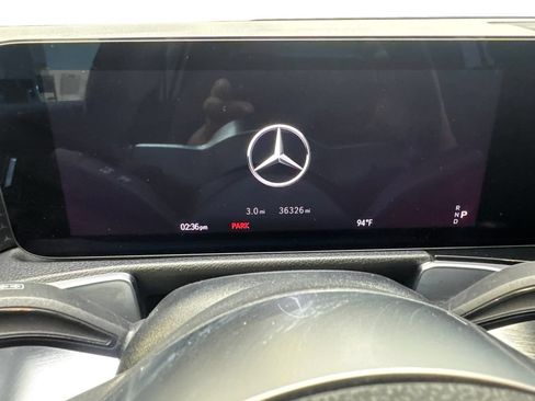 Used 2025 Mercedes-Benz GLB 250 4MATIC image 57