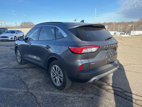 Certified 2022 Ford Escape SEL w/ Technology Package image 5