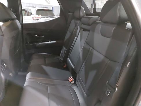 Certified 2025 Hyundai Santa Cruz SEL image 12