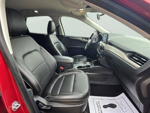 Certified 2022 Ford Escape SEL AWD/4WD image 19