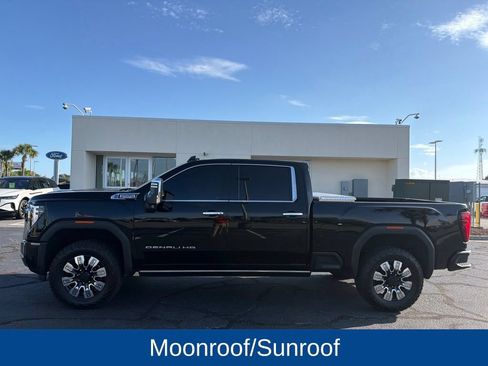 Used 2026 GMC Sierra 2500 Denali w/ Denali Reserve Package AWD/4WD image 4