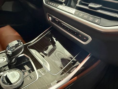 Used 2019 BMW X7 xDrive40i w/ Premium Package image 29