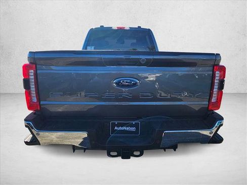 New 2026 Ford F250 Lariat w/ FX4 Off-Road Package image 8