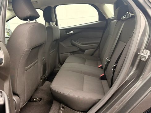 Used 2016 Ford Focus SE FWD image 13
