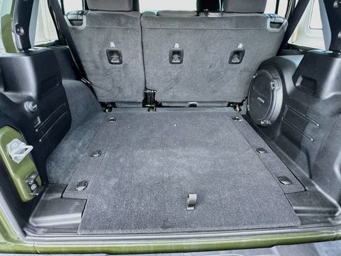 Certified 2022 Jeep Wrangler Unlimited Sport w/ Sun And Sound Package AWD/4WD image 30