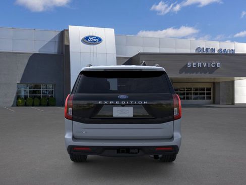 New 2025 Ford Expedition Active RWD image 5