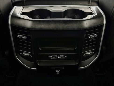 Used 2022 RAM 1500 Big Horn AWD/4WD image 25