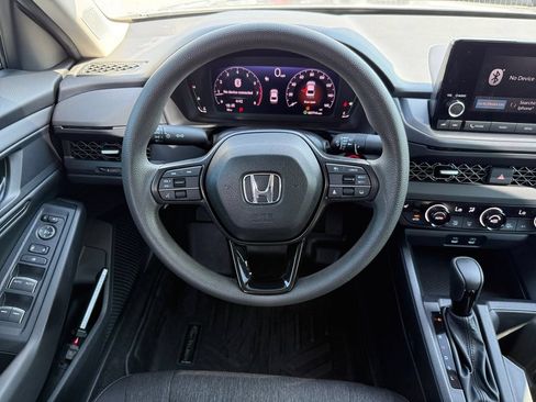 Used 2025 Honda Accord SE image 14