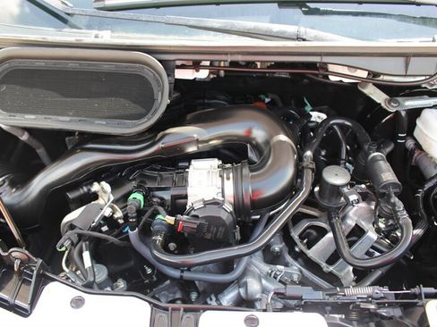 Used 2025 Ford Transit 350 XLT RWD image 35