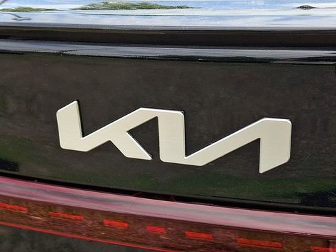 Certified 2023 Kia Forte GT-Line w/ GT-Line Premium Package FWD image 30