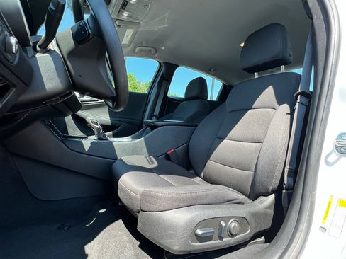 Used 2024 Chevrolet Malibu LT image 20