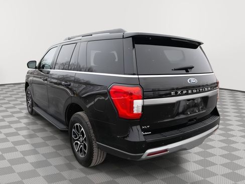 Used 2024 Ford Expedition XLT image 7