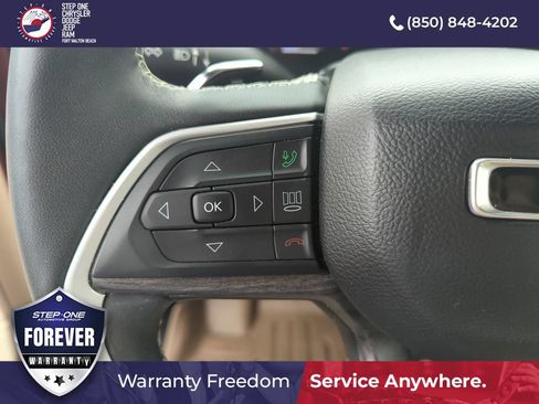 Used 2023 Jeep Grand Cherokee Limited w/ Luxury Tech Group II AWD/4WD image 21