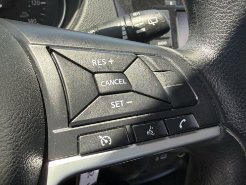 Used 2020 Nissan Rogue S AWD/4WD image 24