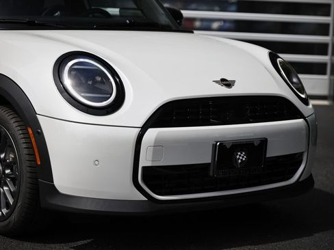 New 2026 MINI Cooper 4-Door Hardtop FWD image 2