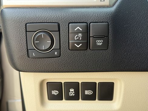 Used 2020 Lexus GX 460 Premium AWD/4WD image 25